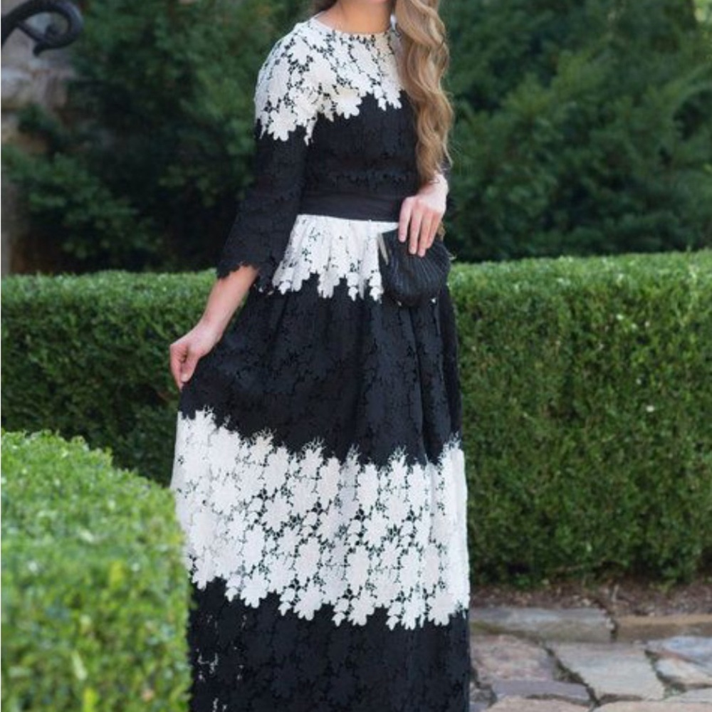 Dainty Jewels Dress Size L